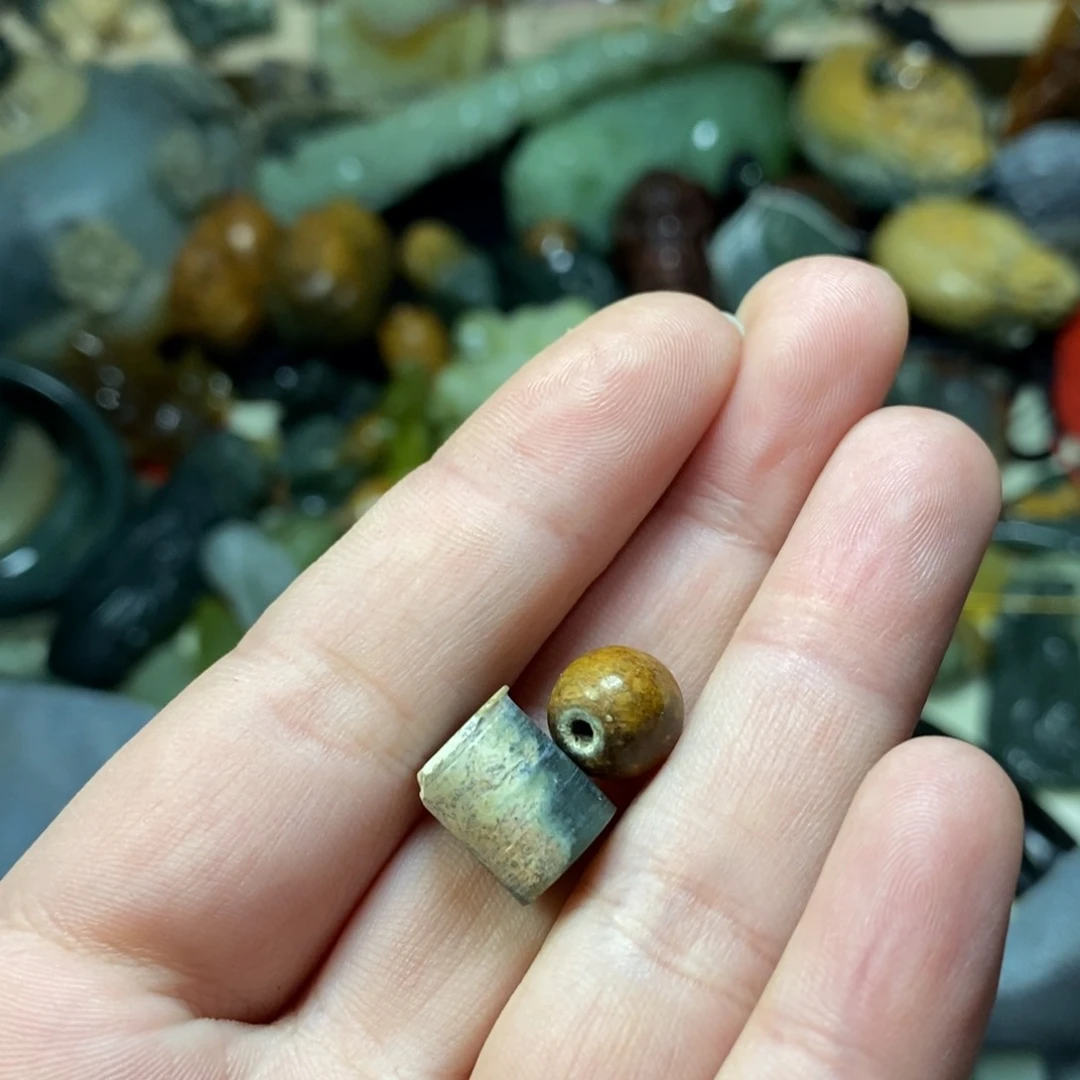 岫岩河磨玉（透闪石质玉）颈饰未镶嵌乐**中