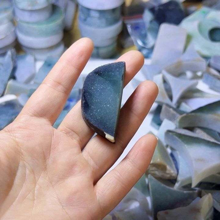 颈饰未镶嵌翡翠土*条