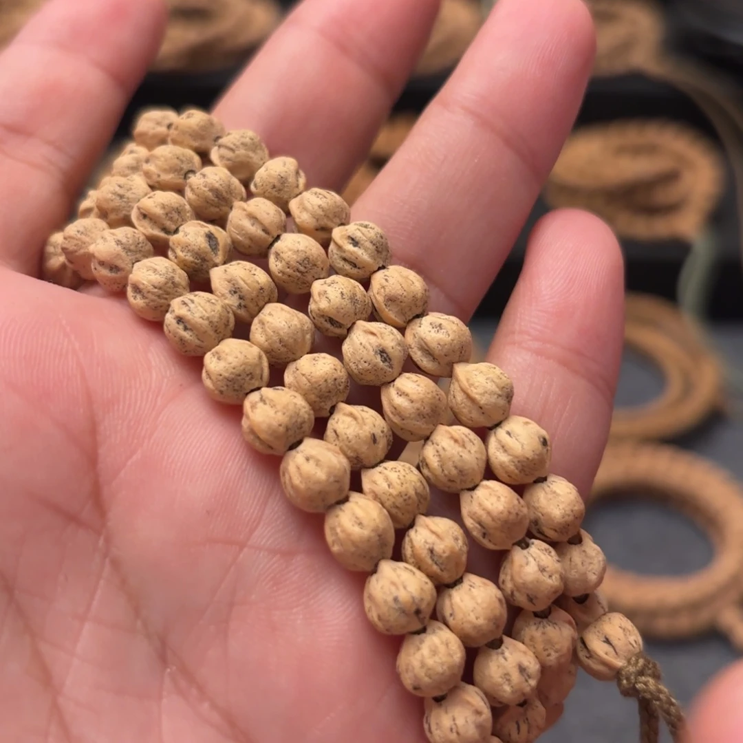 昊***。吊坠柏香籽/百香籽