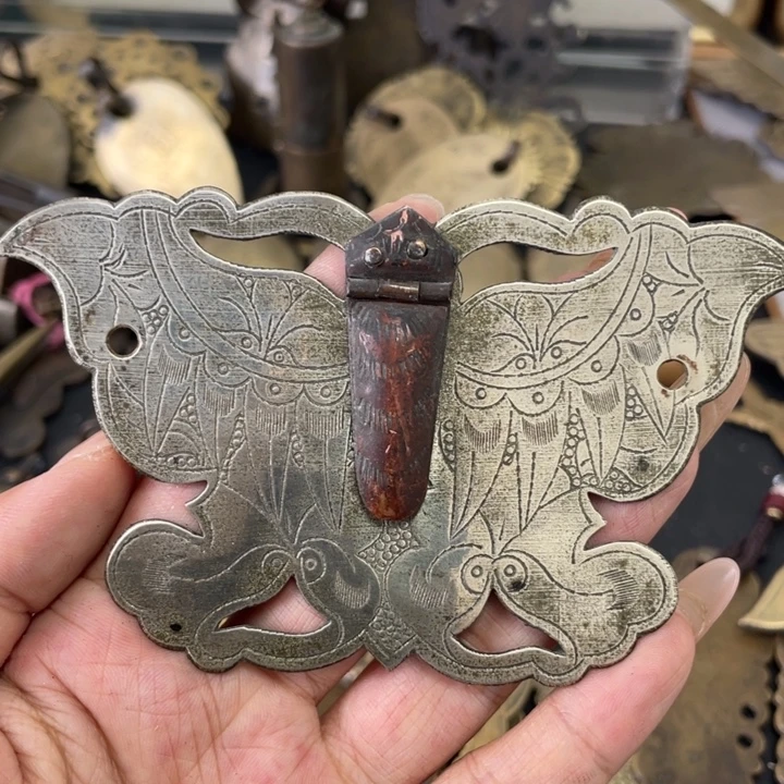 晴***天铜蝴蝶铜蝴蝶铜蝴蝶