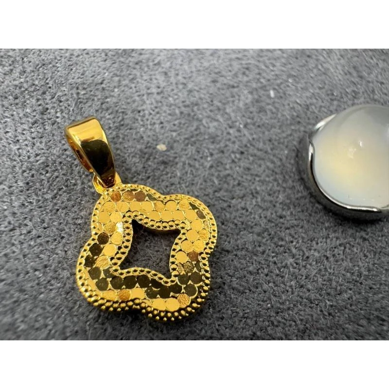 【基地先鉴后发】 48小时鉴赏期  福利品古钱四叶草吊坠