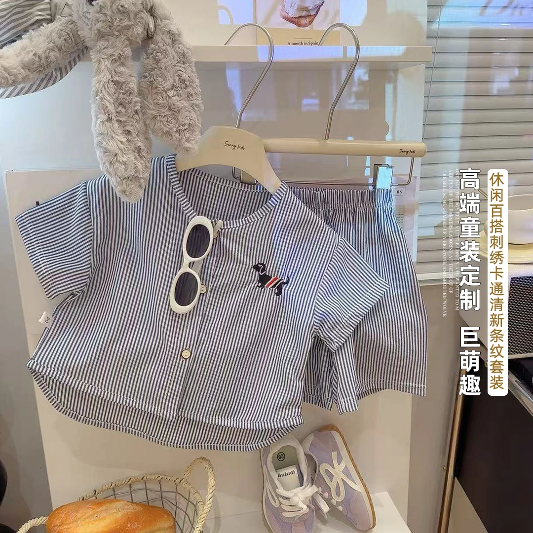 潮款风~男女童洋气条纹套装儿童宽松短袖+短裤两件套夏款