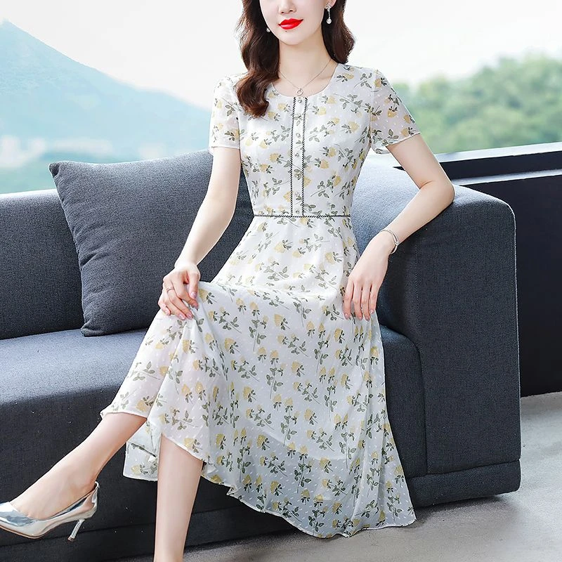 过膝连衣裙2024夏季新款法式温柔裙短袖女装显瘦圆领气质收腰