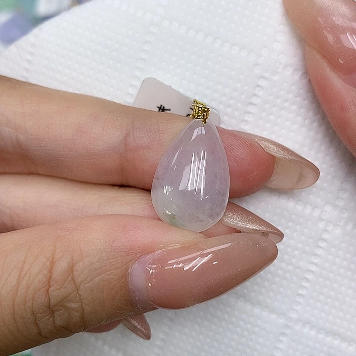 颈饰18K金镶嵌翡翠
