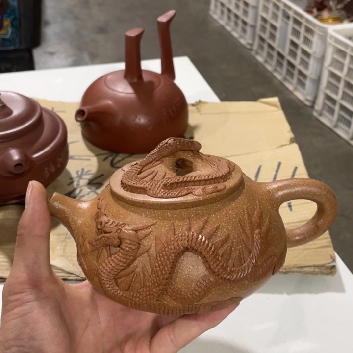 老厂紫砂壶一件。