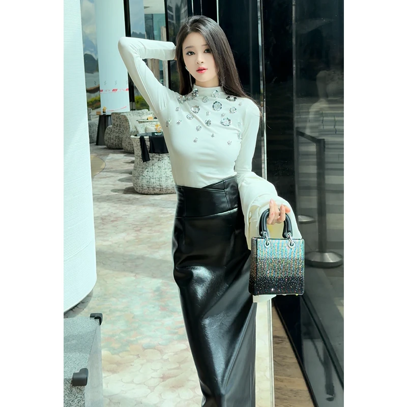 格润雅时尚重工亮片高领针织上衣2025秋新款修身显瘦高腰包臀皮裙