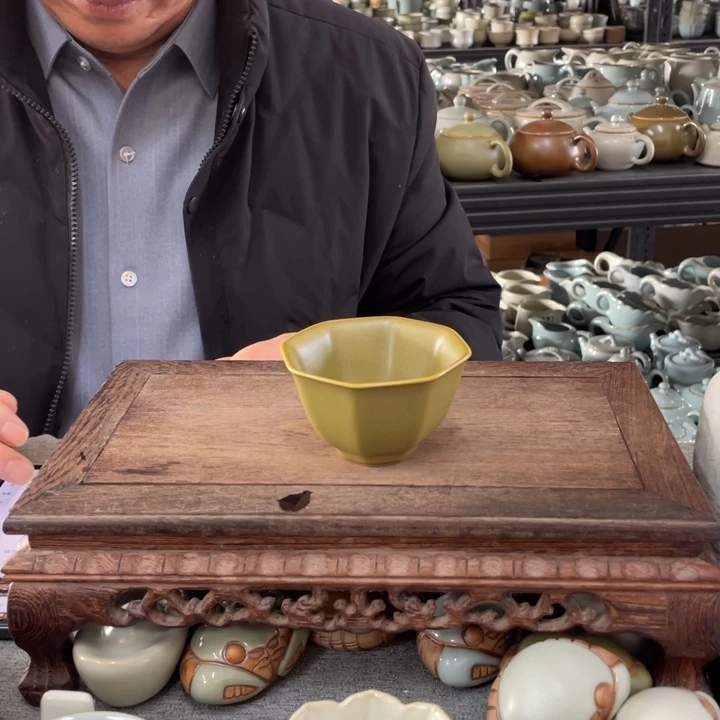 摆件茶叶末釉八方杯