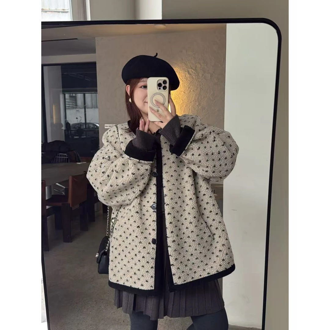 晶咕佳佳【爱意提笔】绒绒爱心图案拼边宽松外套休闲百搭韩版潮流