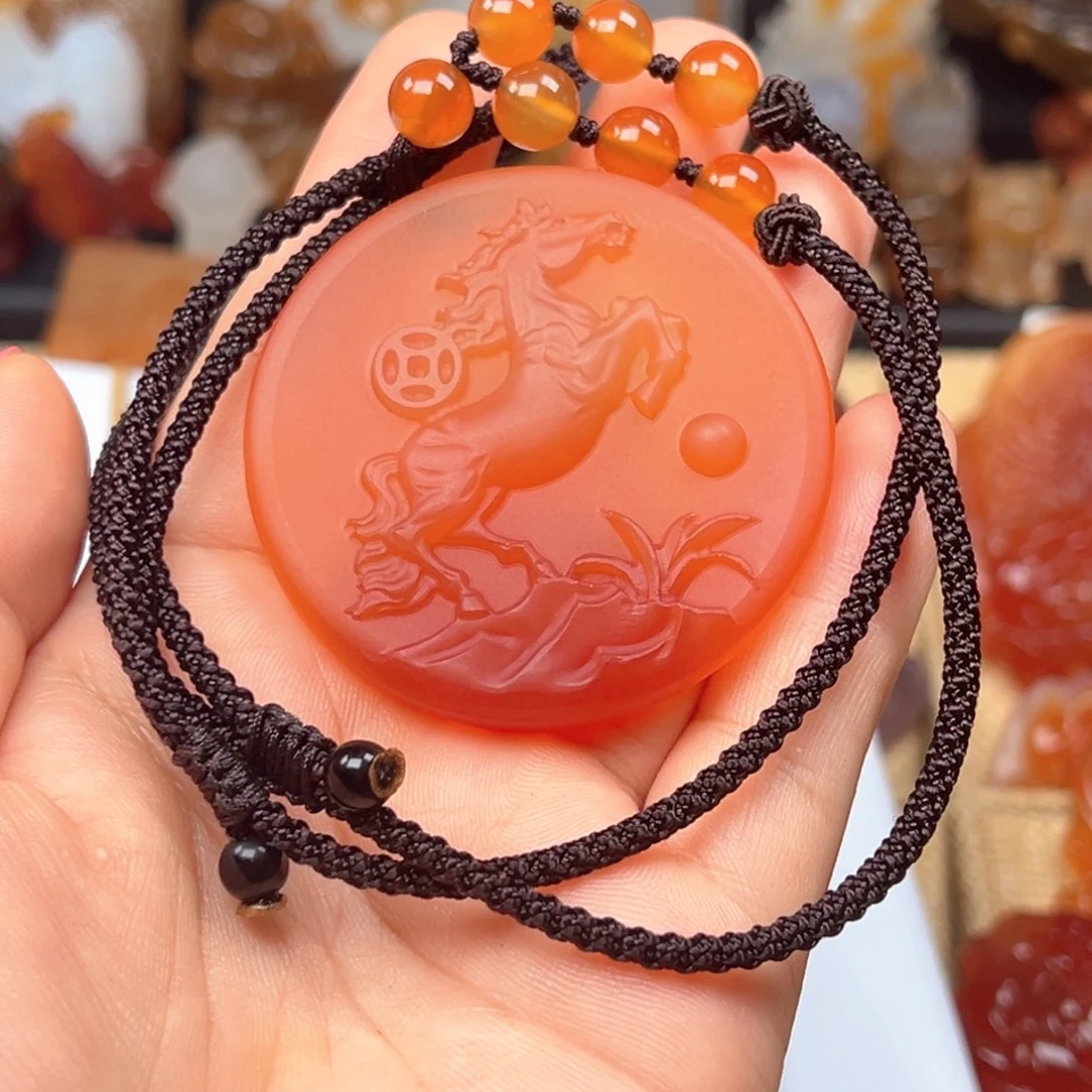 西***叶玛瑙/玉髓颈饰未镶嵌