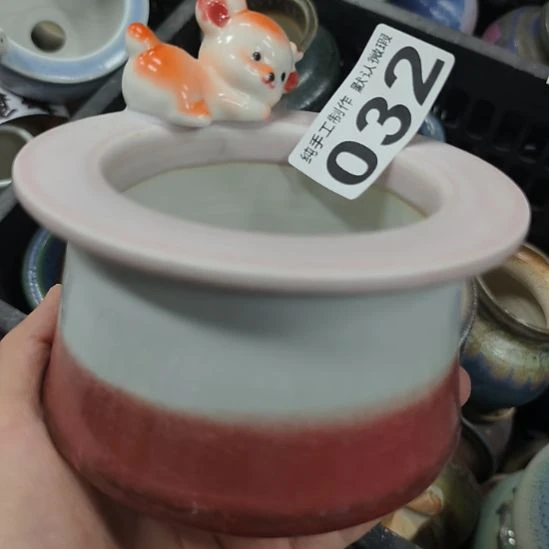 景德镇手工高温陶瓷：内8.5口高10(微瑕)