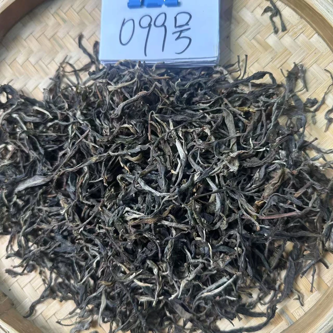 【宝儿0099】（0801）2025年懂过大屏庆古树普洱生茶散茶100克/袋