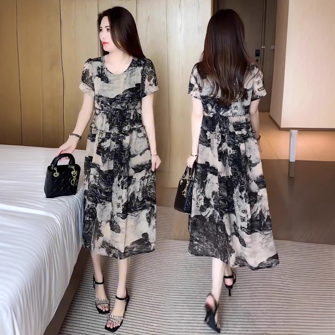 时尚国风碎花连衣裙女2025夏季新款洋气宽松遮肉显瘦中长款雪纺裙