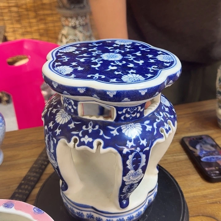 陶陶瓷，默认微瑕，介意勿拍。