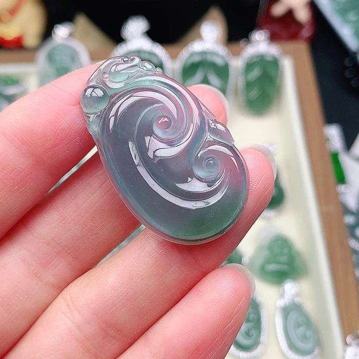 颈饰未镶嵌翡翠吊坠