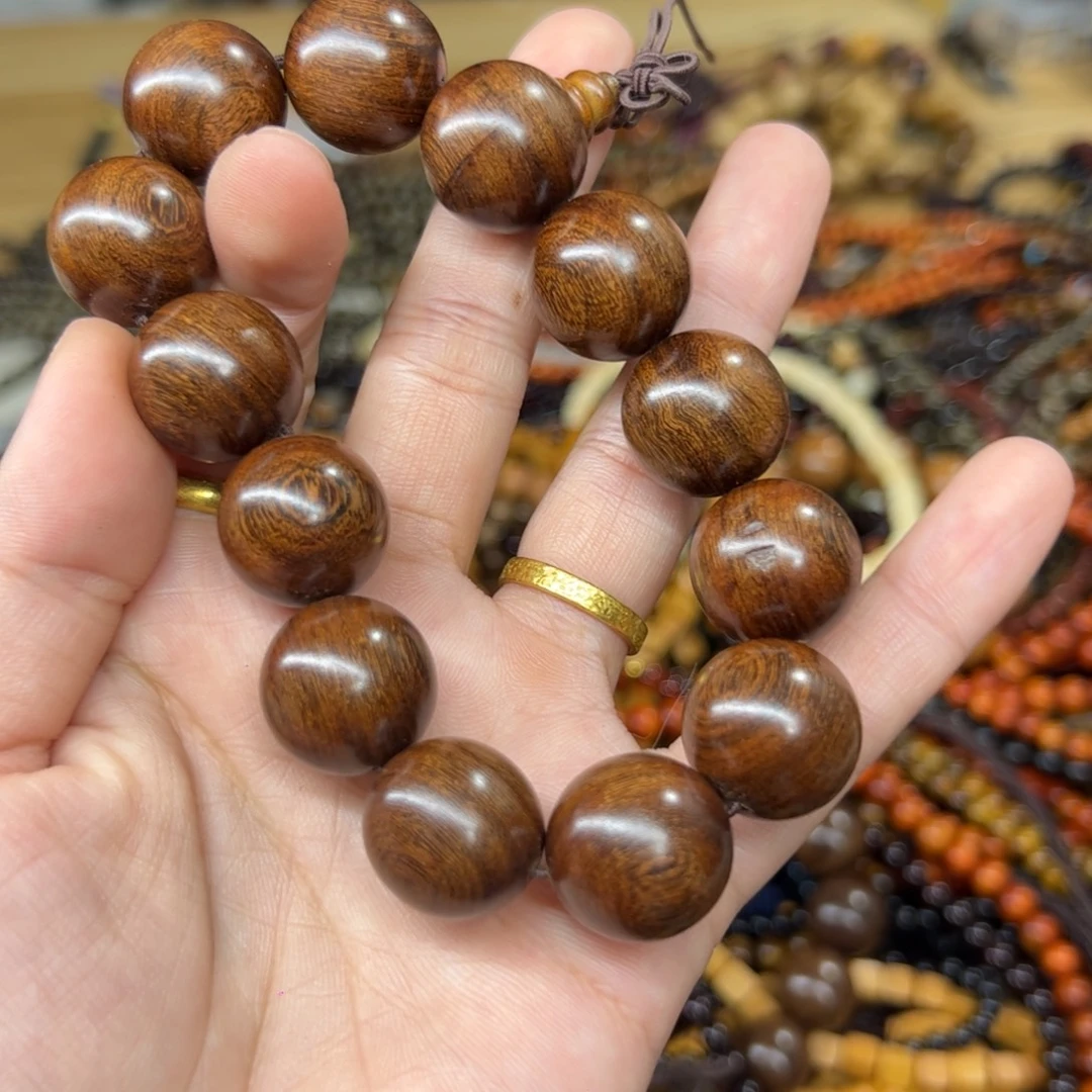 维腊木（绿檀）无事牌