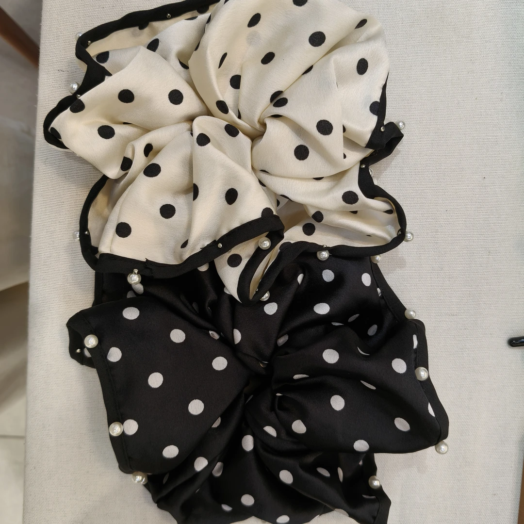 黑白波点珍珠大肠发圈（两色可选）