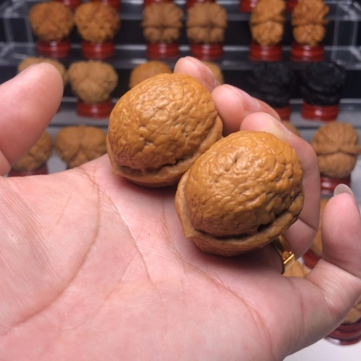 文玩核桃把件20粗筋大屁桃