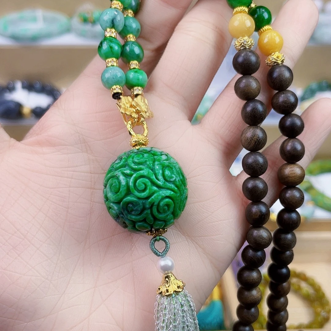 翡翠未镶嵌手链吊坠