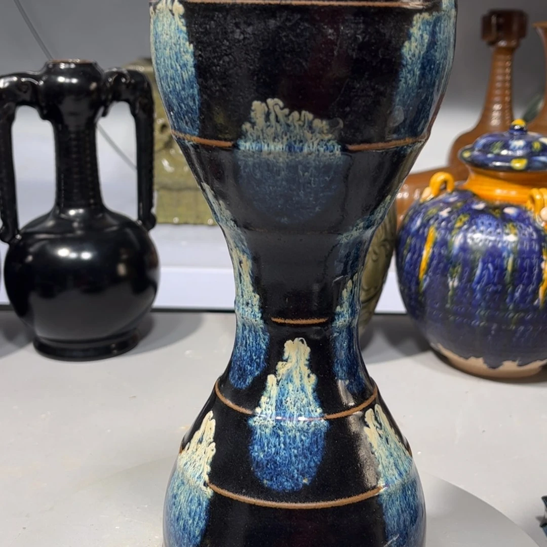 瓶鲁山花鼓品相完美