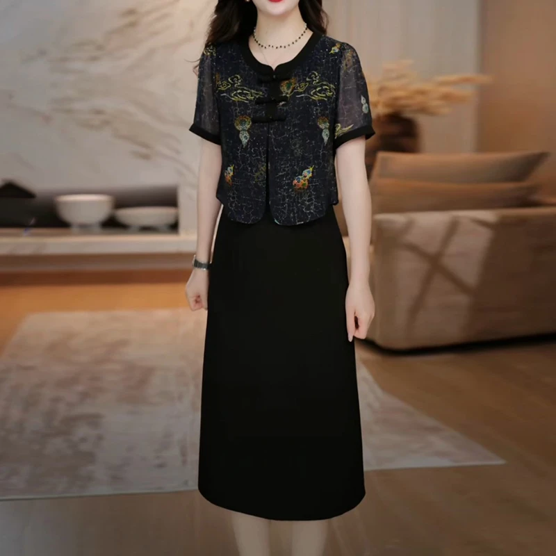 夏季气质短袖假两件裙子女爆款2025新款高级感洋气减龄显瘦连衣裙