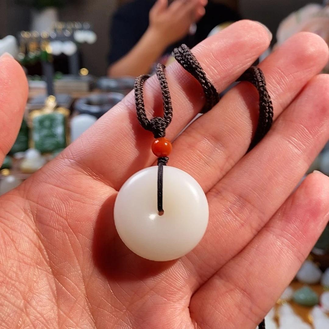 和田玉未镶嵌吊坠(不含链)