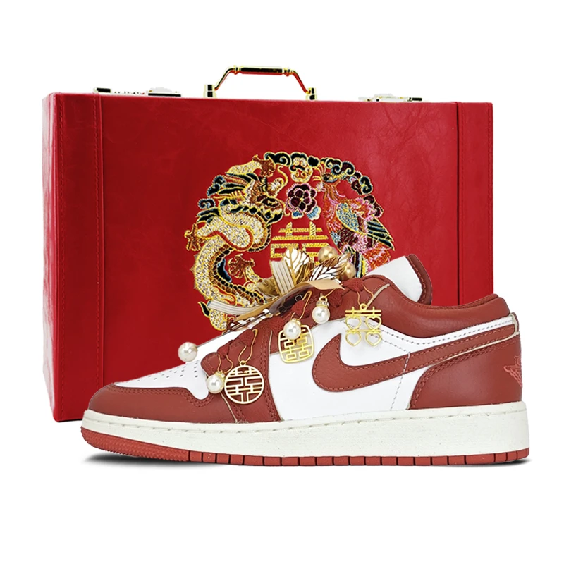 Air jordan 1 耐克AJ1女鞋伉俪结缘新中式秀禾婚鞋板鞋男定制球鞋