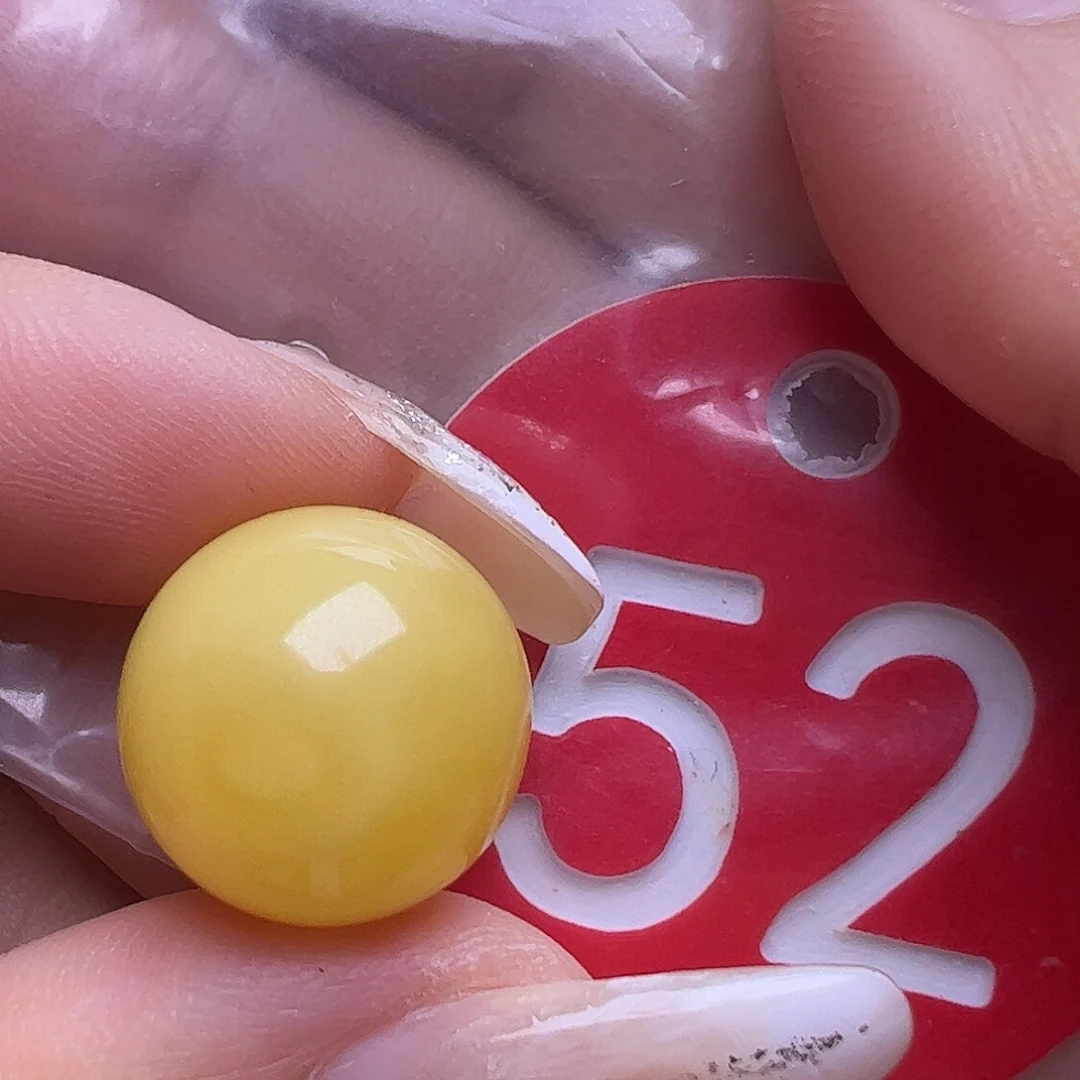 未镶嵌蜜蜡裸石14.6mm鸡油黄 圆珠