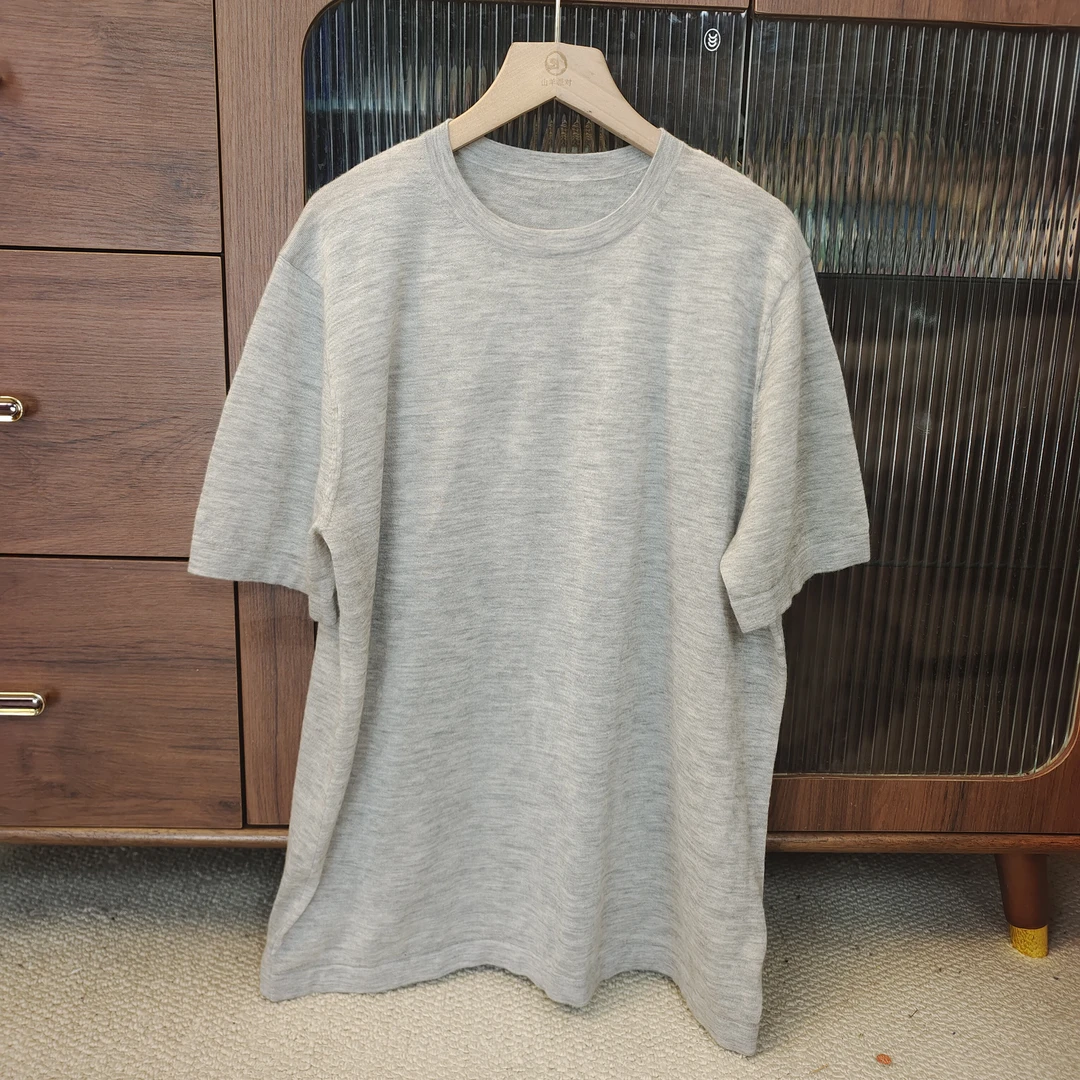 80支精纺羊绒男款商务日常通勤宽松圆领短袖