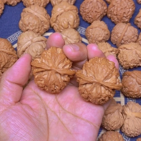 【闪购商品】文玩核桃吊坠天*辰苹果43