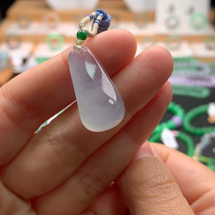 翡翠未镶嵌颈饰天然缅甸A货翡翠