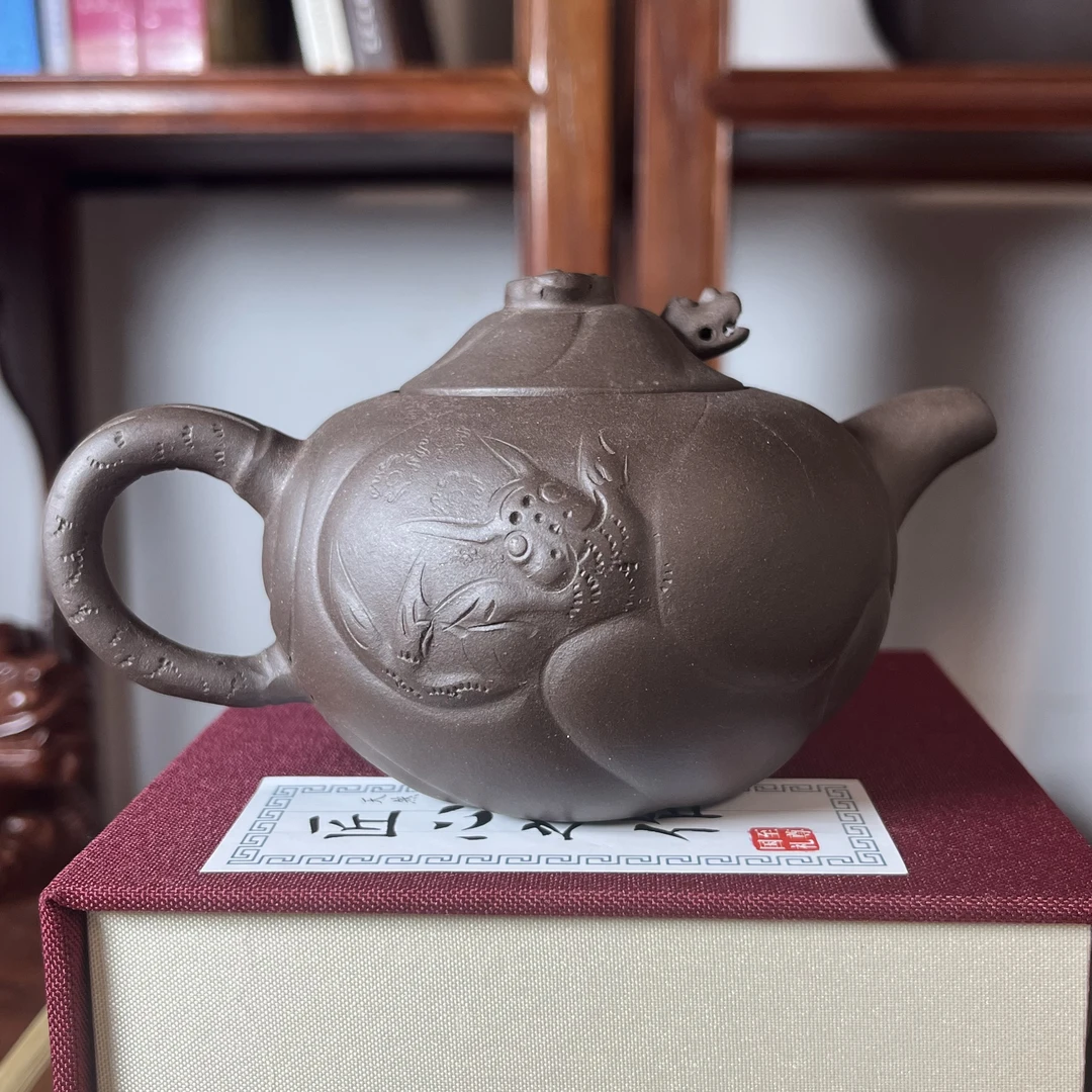【精品紫砂】-lot060-1988年老一厂鱼化龙紫砂壶