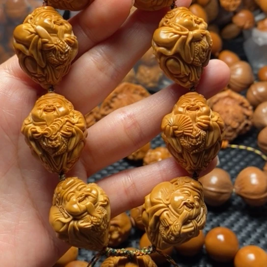 橄榄核吊坠骑****奔财源滚滚