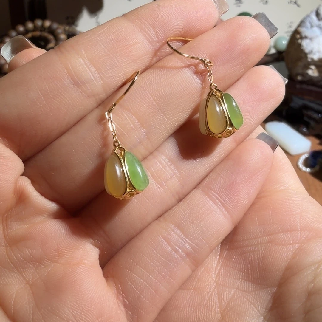 和田玉未镶嵌耳饰