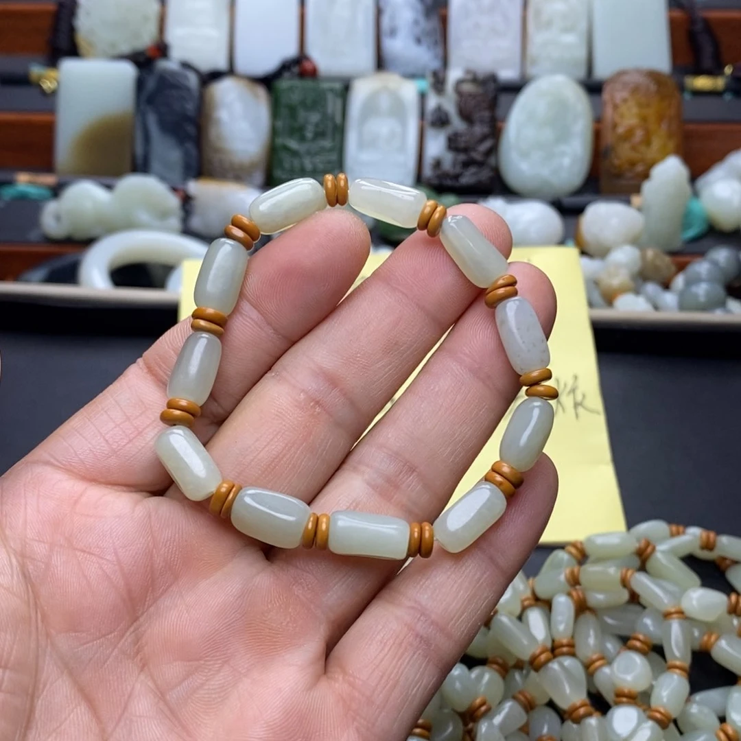 和田玉未镶嵌颈饰手***?