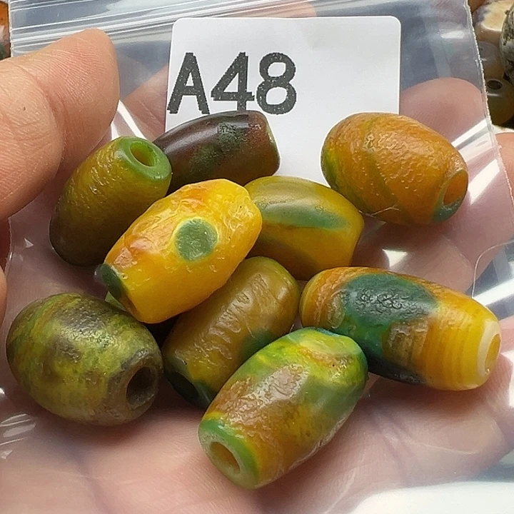 陆***猫玛瑙/玉髓未镶嵌手链