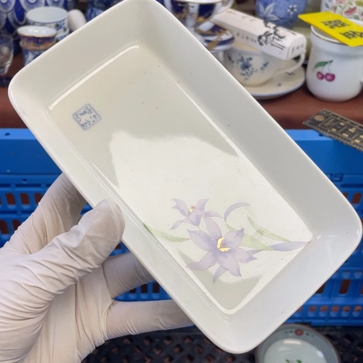 他家瓷器真美…开播了
