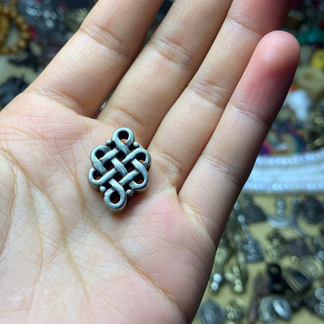 颈饰玻璃凡****忧666666666666