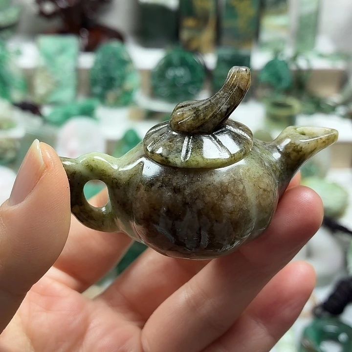 独山玉未镶嵌吊坠