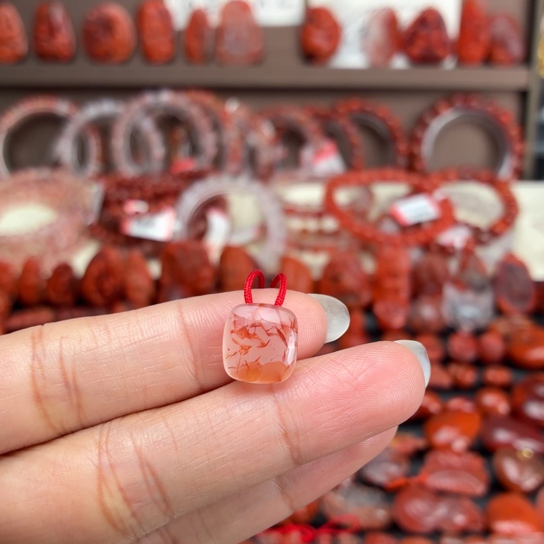 南红玛瑙未镶嵌颈饰无事牌11+