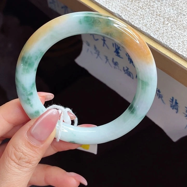 翡翠未镶嵌手镯手镯