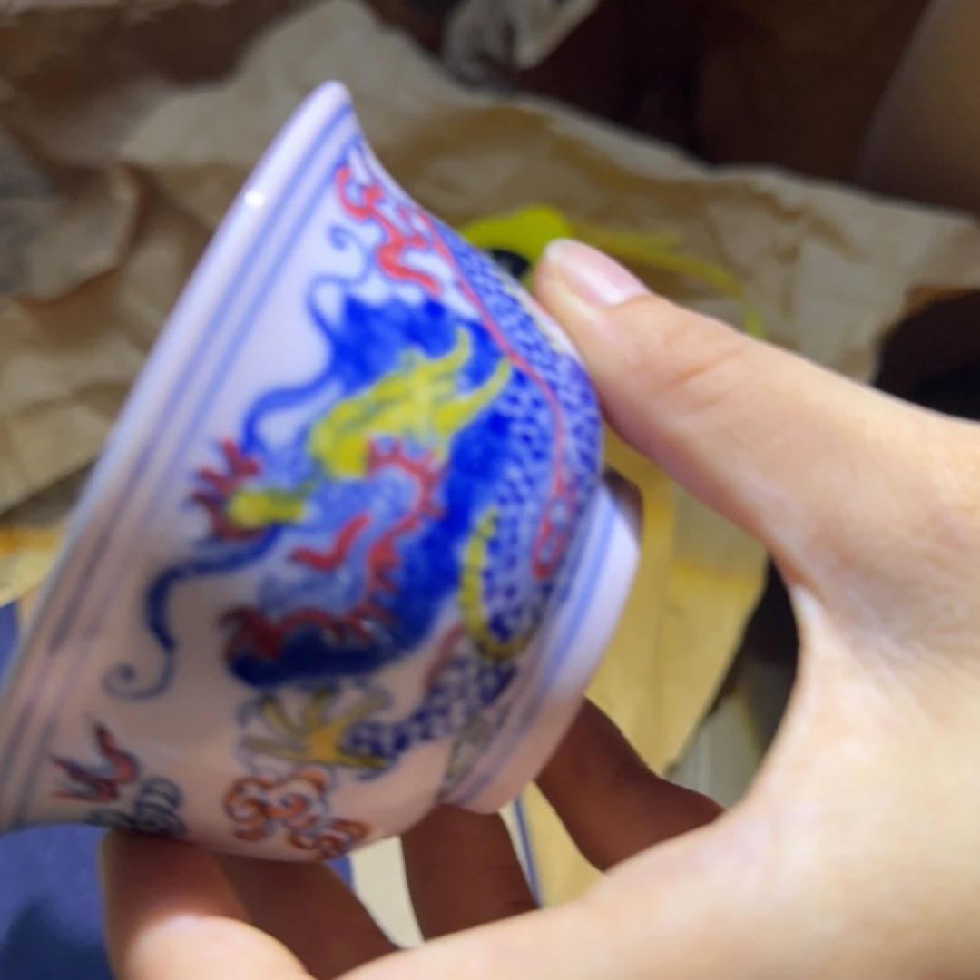 景德镇陶瓷龙纹主人杯