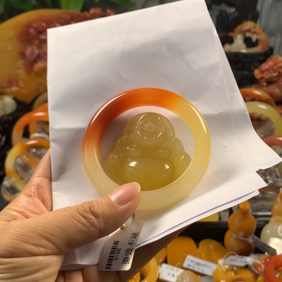 石英质玉（黄龙玉）未镶嵌手镯i**?