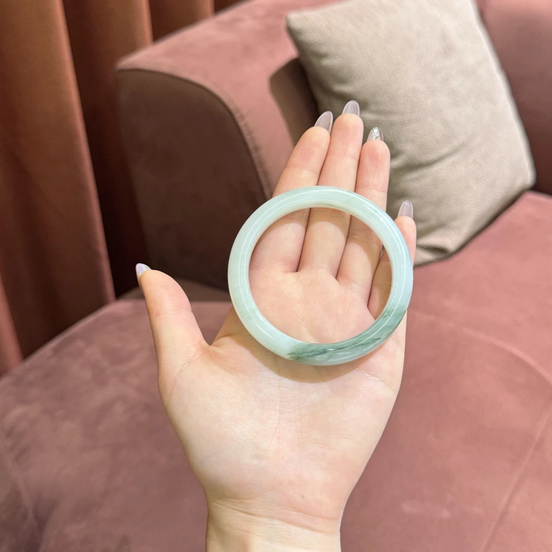 天然天山翠手镯微瑕石英质玉（直播间选款）天然原色玉天山翠玉手镯