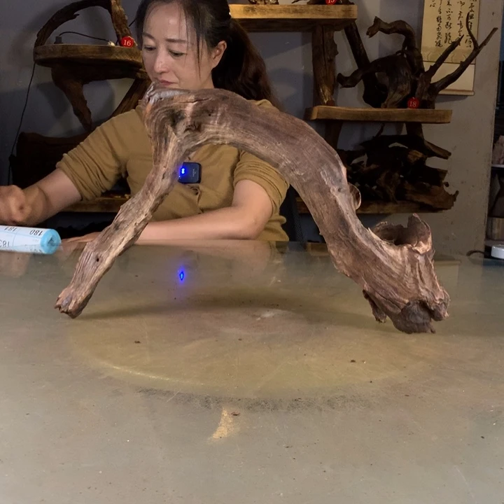 莹***吖天然的云南紫柚木会黄水