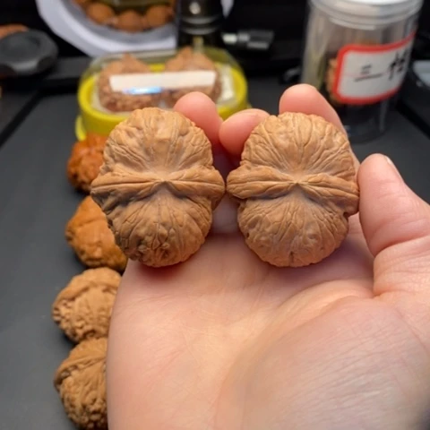 文玩核桃把件43元宝