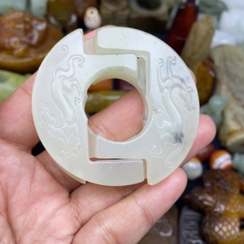 蛇纹石玉未镶嵌颈饰74