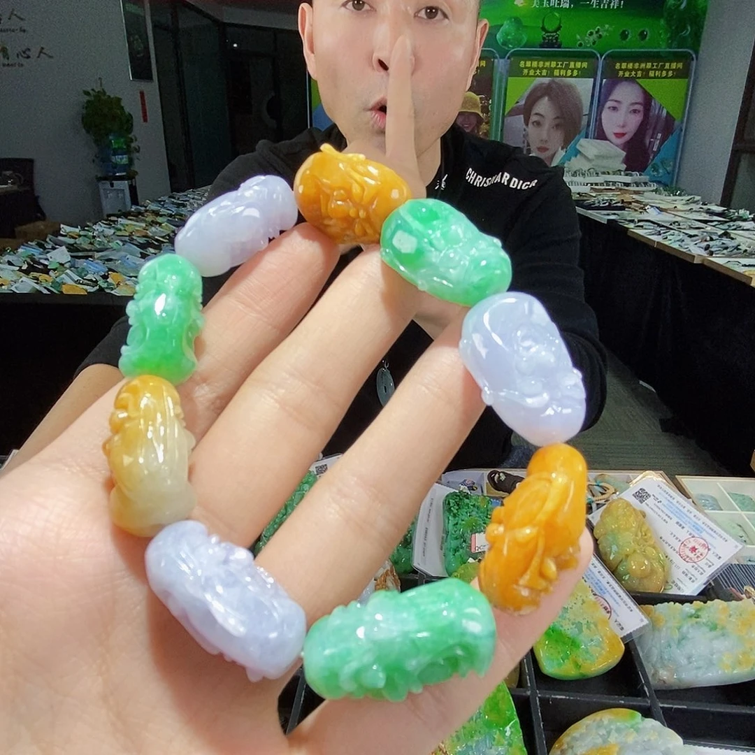 颈饰未镶嵌翡翠翡翠