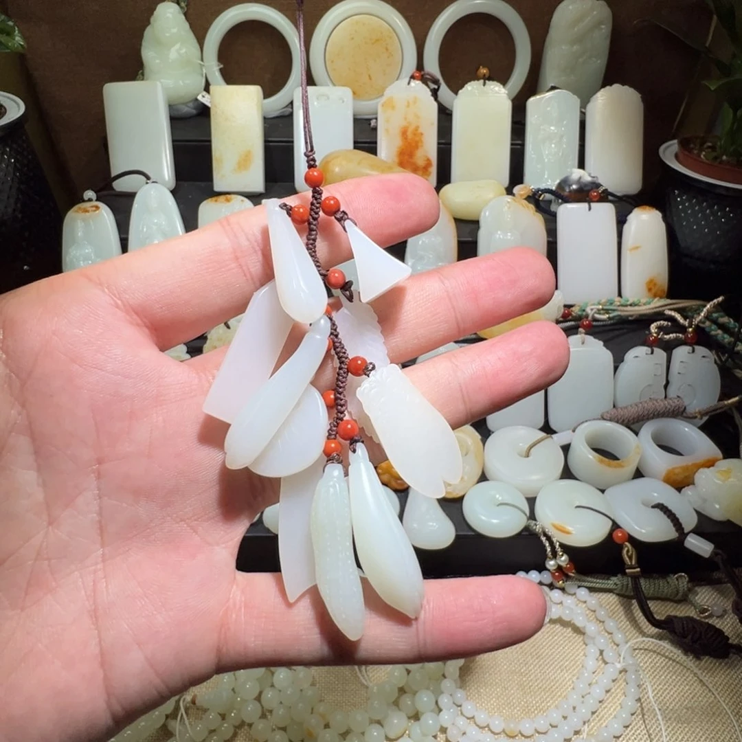 和田玉吊坠(不含链)未镶嵌铃*?