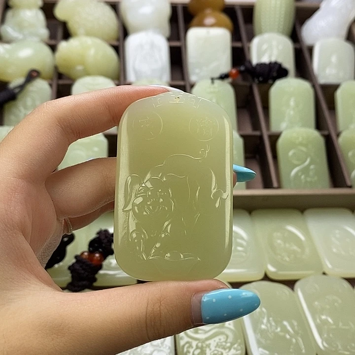 昆仑石双面守护猪