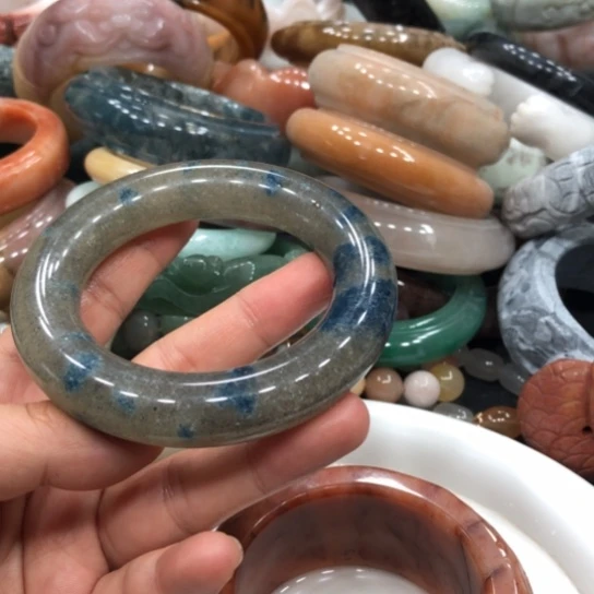 未镶嵌石英质玉珠宝半成品29